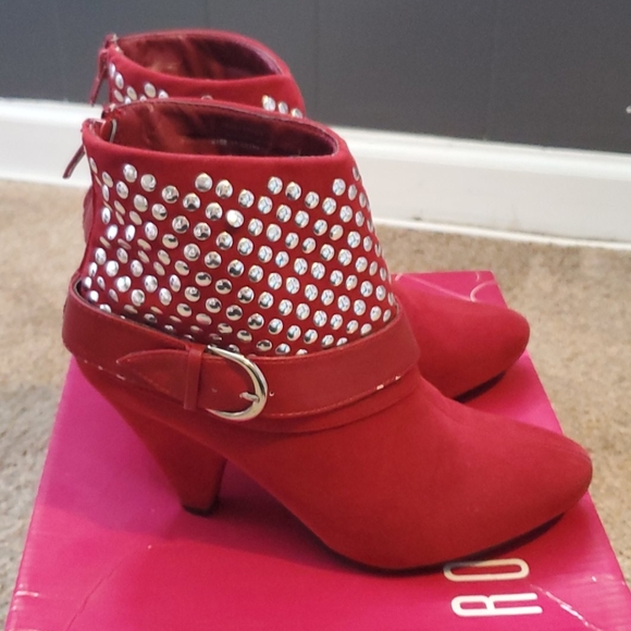 Red Booties - Picture 2 of 6